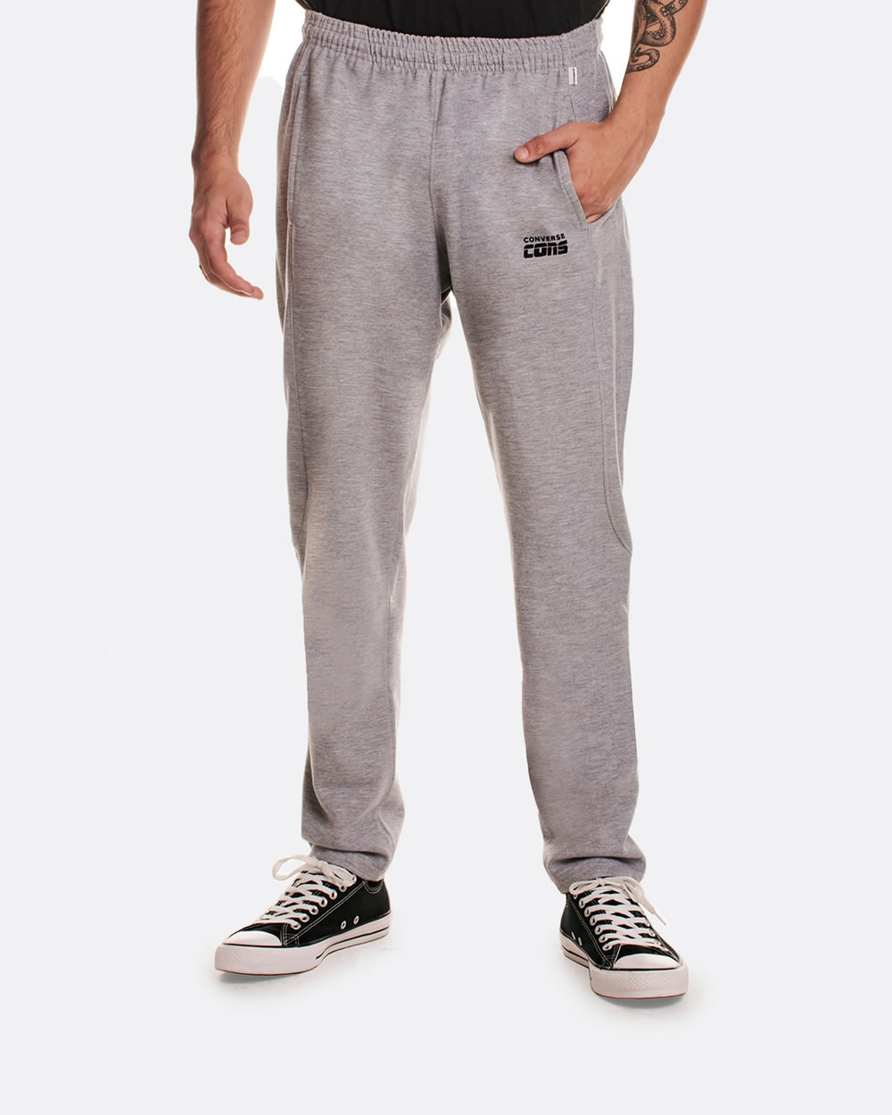 pantalon acampanado con converse